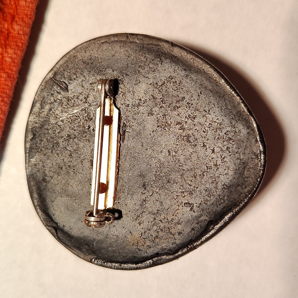 Brooch - Picture 4 of 4